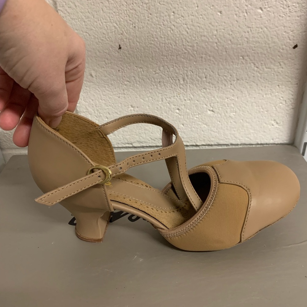 COPY - Capezio - Broadway Flex Character (658)